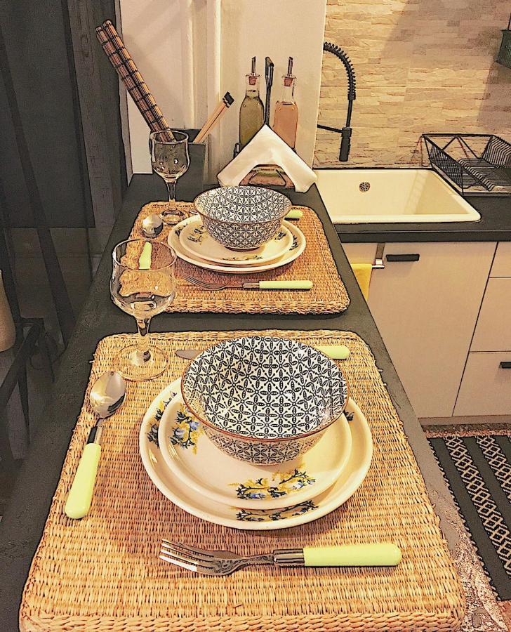 Luxuriously Central Studio In The Heart Of Athen Eksteriør bilde